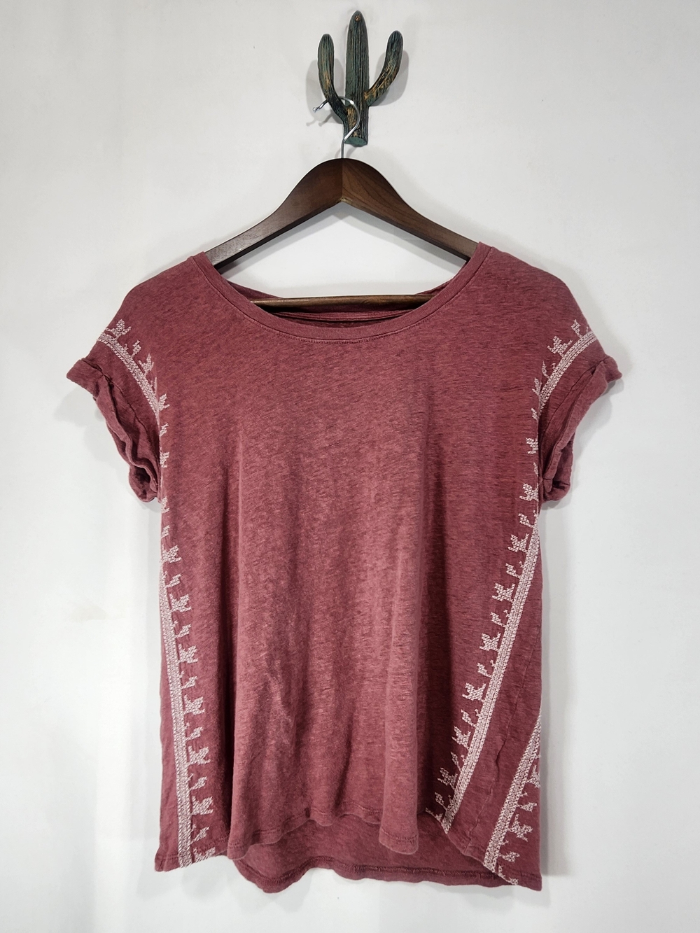 Garnet Hill 100% Organic Linen Embroidered Short Sleeve Knit Top - Size S Mauve